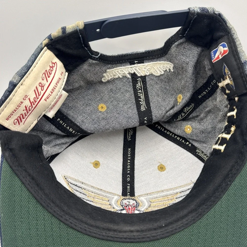 New Orleans Pelicans Hat Cap Snap Back Camo Mitchell Ness Basketball Logo OSFA